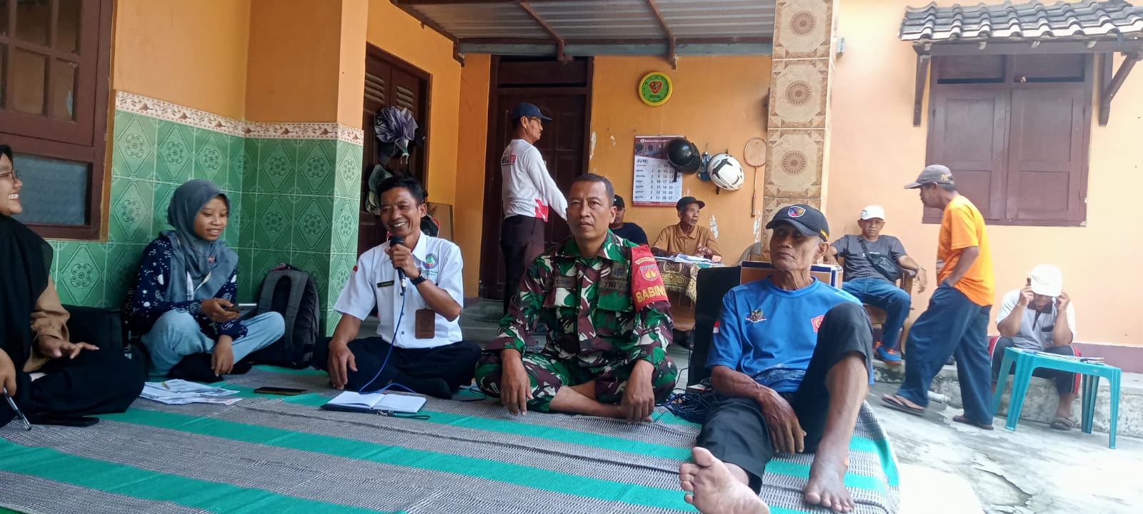 Babinsa Bentangan Hadiri Pertemuan Poktan Mulyo Lestari, Dorong Tanam Serentak Perkuat Ketahanan Pangan
