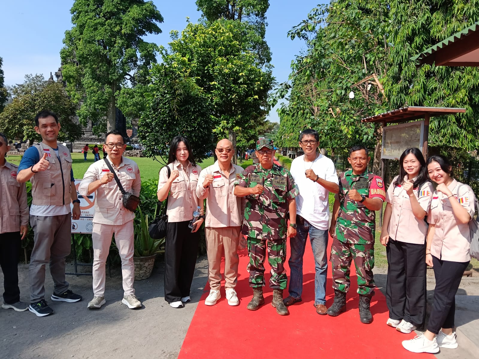 Danramil Prambanan Amankan Rangkaian Waisak 2570/2026 Di Candi Sojiwan Klaten