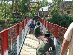 Jembatan Gantung Garuda Berhias Merah Putih, Koramil Bayat Dan Warga Perkuat Semangat Gotong Royong