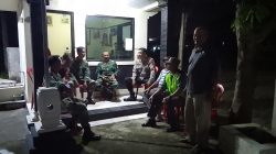 Patroli Malam Dan Komsos di Pos Kamling, Babinsa Koramil 06/Kebonarum Perkuat Sinergi TNI dengan Warga