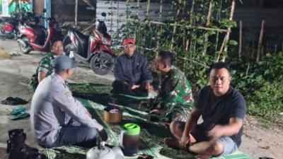 Babinsa Koramil Jogonalan Bersama Komduk Dan Linmas Perkuat Keamanan Wilayah Desa Wonoboyo