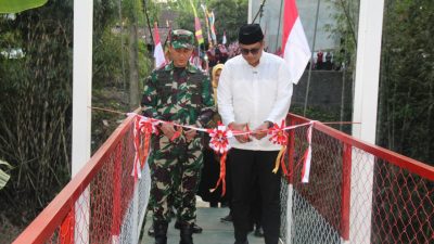Penantian 20 Tahun Berakhir, Dandim 0723/Klaten Dan Bupati Resmikan Jembatan Perintis Garuda Penghubung Kranggan–Leses Penantian 20 Tahun Berakhir, Dandim 0723/Klaten Dan Bupati Resmikan Jembatan Perintis Garuda Penghubung Kranggan–Leses