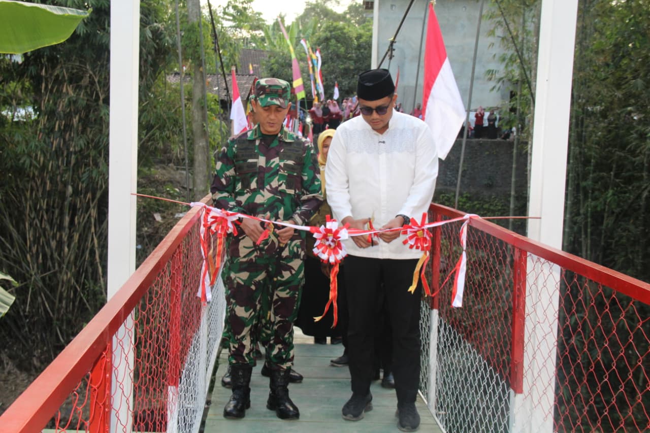 Penantian 20 Tahun Berakhir, Dandim 0723/Klaten Dan Bupati Resmikan Jembatan Perintis Garuda Penghubung Kranggan–Leses
