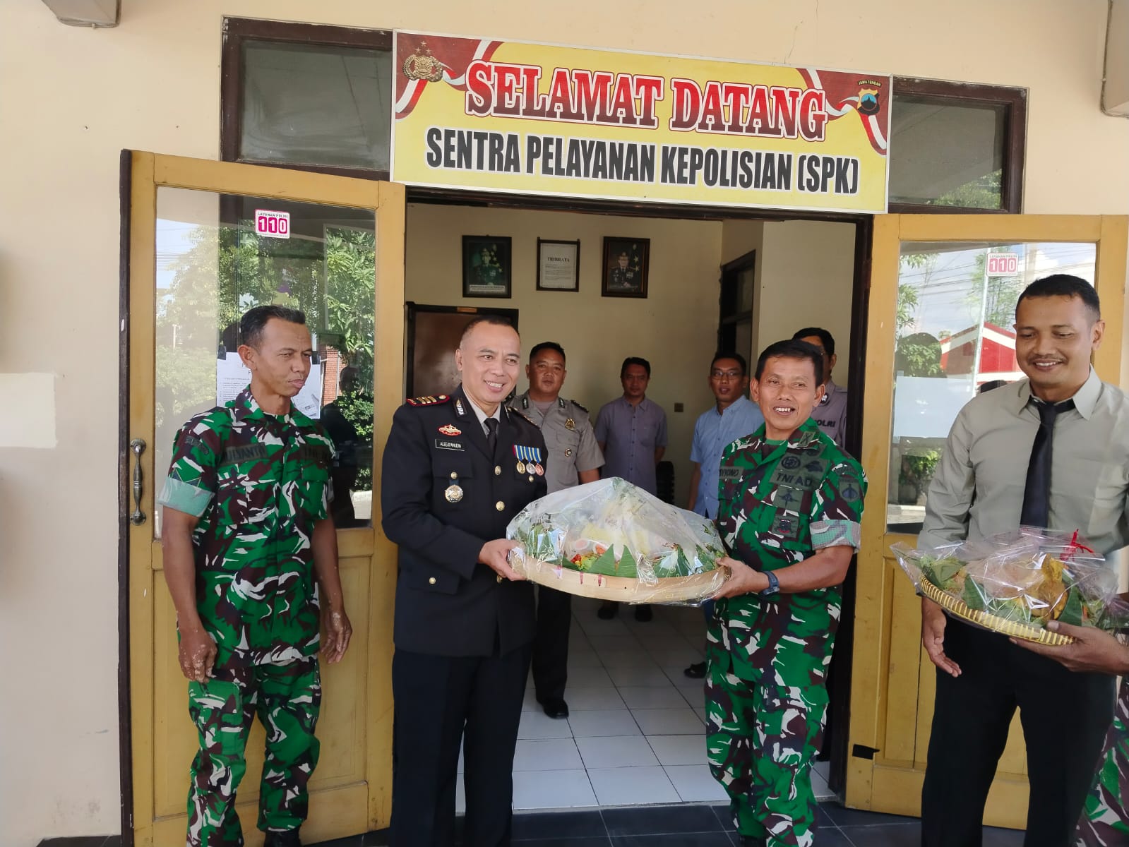 Koramil 22/Wonosari Rayakan HUT Bhayangkara ke-80 Bersama Polsek Wonosari, Wujud Nyata Sinergitas TNI-Polri