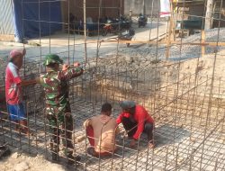 Gotong Royong TNI dan Warga Warnai Pembangunan Jembatan Garuda Kalikotes