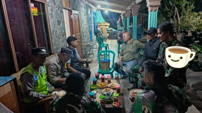 Babinsa Koramil 11/Karangnongko Dan Polsek Sinergi Patroli Malam, Jaga Keamanan Wilayah