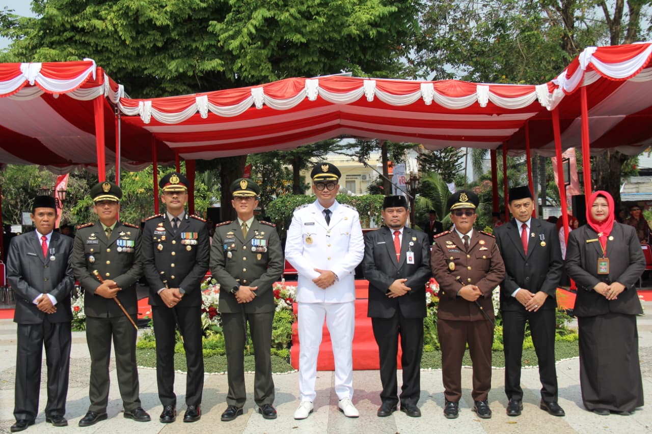 “Indonesia Berdaulat, Adil dan Makmur”, Dandim 0723/Klaten Hadiri Upacara HUT Ke-81 RI Di Klaten
