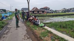 Babinsa Koramil 03/Delanggu Perkuat Komunikasi Dengan Petani, Dorong Tanam Serempak
