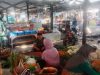 Babinsa Koramil Karanganom Pantau Harga Sembako Di Pasar Jurang Jero