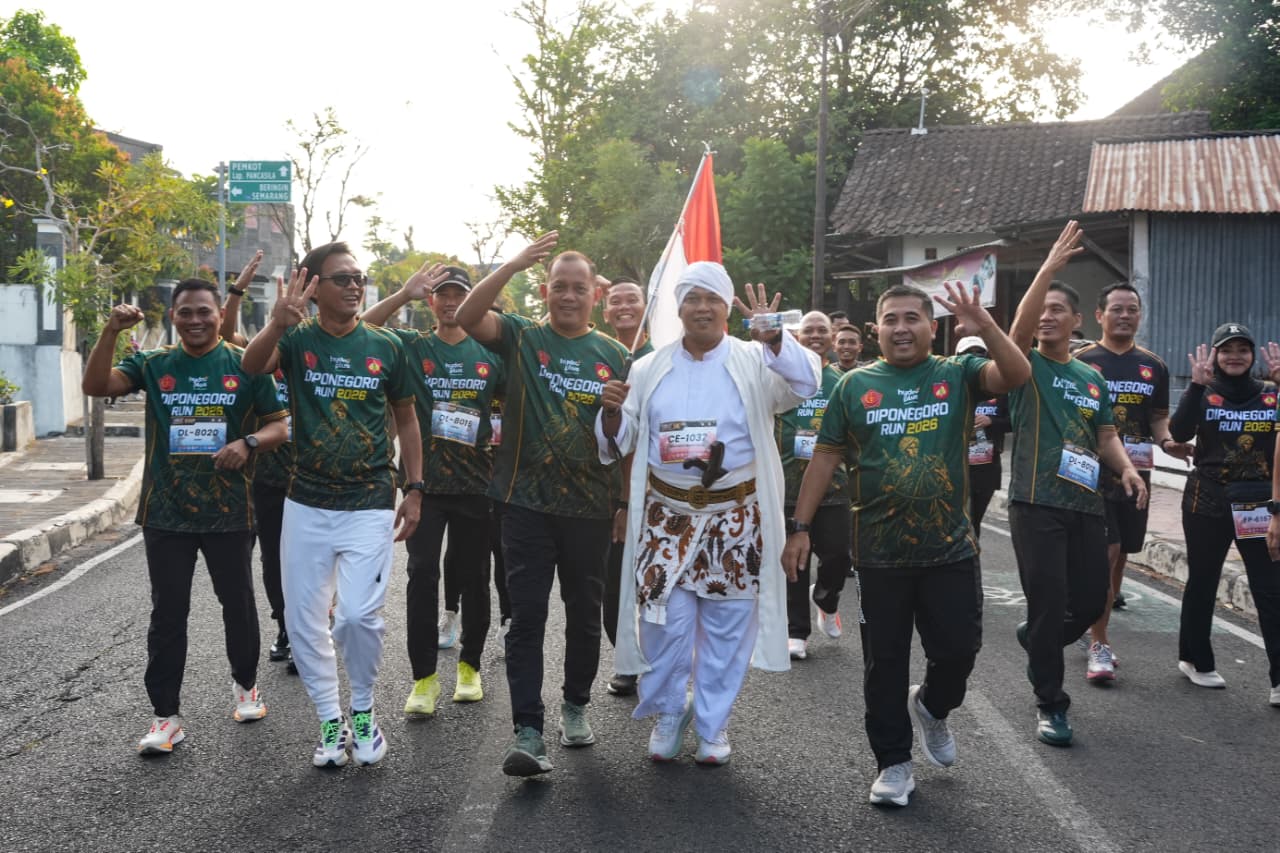 Semarak HUT ke-81 TNI dan HUT ke-76 Kodam IV/Diponegoro, Fun Run Dilanjutkan Bakti Sosial Kesehatan