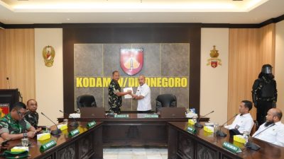 Pangdam IV/Diponegoro Sambut Pemeriksaan BPK RI, Tegaskan Komitmen Pengelolaan Rumah Negara yang Akuntabel Pangdam IV/Diponegoro Sambut Pemeriksaan BPK RI, Tegaskan Komitmen Pengelolaan Rumah Negara yang Akuntabel