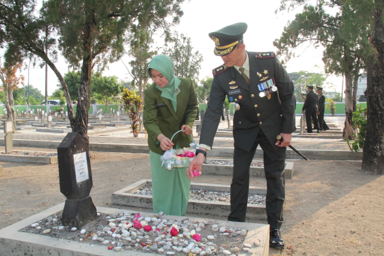Kodim 0723/Klaten Gelar Ziarah Nasional HUT Ke-81 TNI Dan HUT Ke-76 Kodam IV/Diponegoro