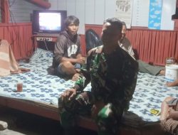 Babinsa Koramil 18 Bayat Patroli Wilayah dan Sambangi Pos Ronda, Jaga Kamtibmas Desa Dukuh