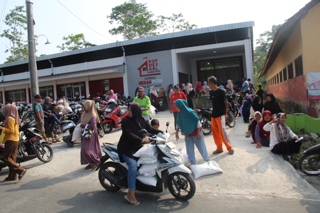 KDKMP Socokangsi Jadi Lokasi Penyaluran Bantuan Pangan Untuk 959 Warga