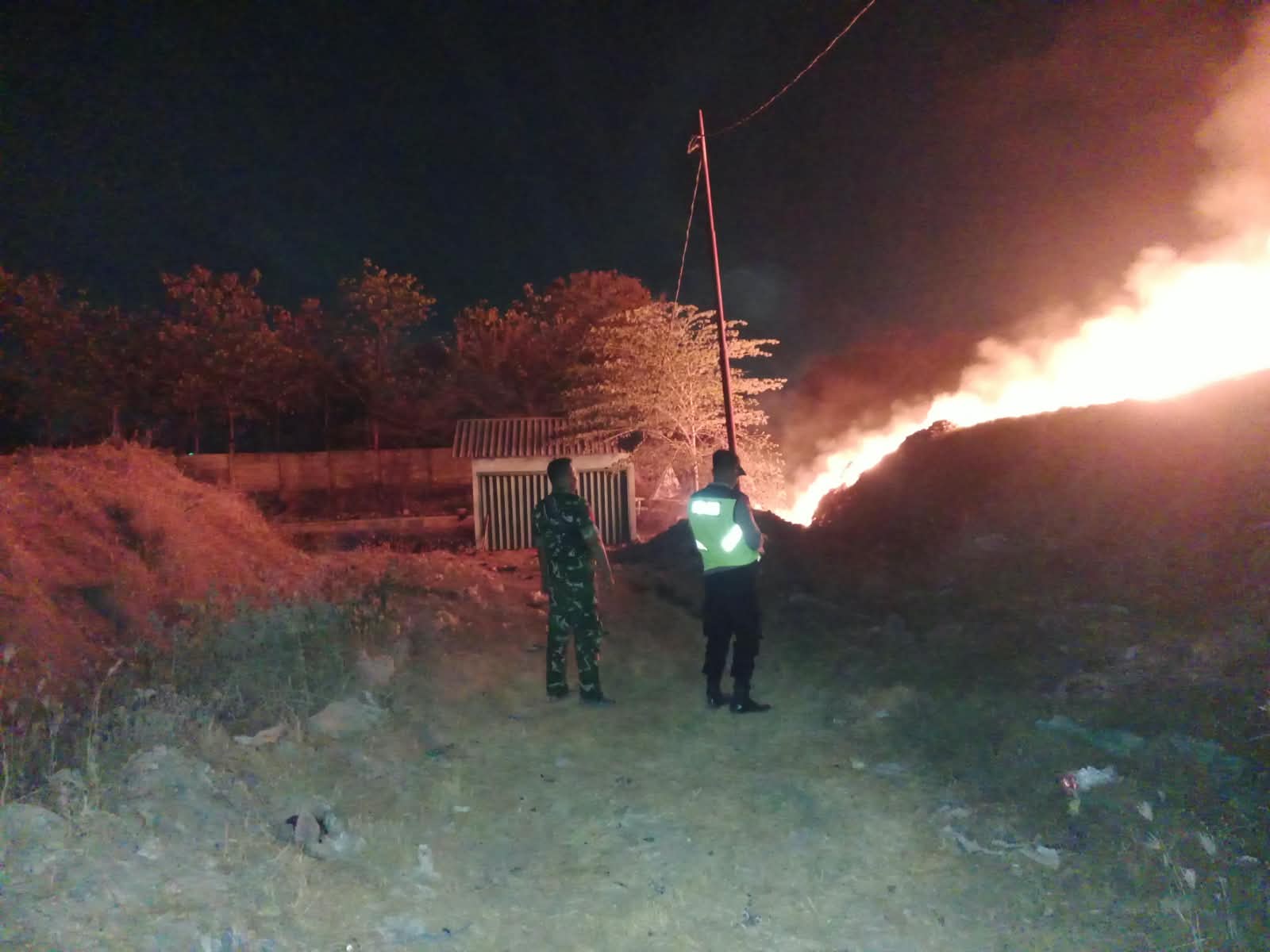 Kebakaran TPA Troketon Pedan Berhasil Dipadamkan, Petugas Gabungan Bergerak Cepat