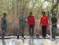 Tinjau Betonisasi Jalan TMMD di Trucuk, Dansatgas Kodim Klaten Perkuat Kemanunggalan TNI dan Rakyat
