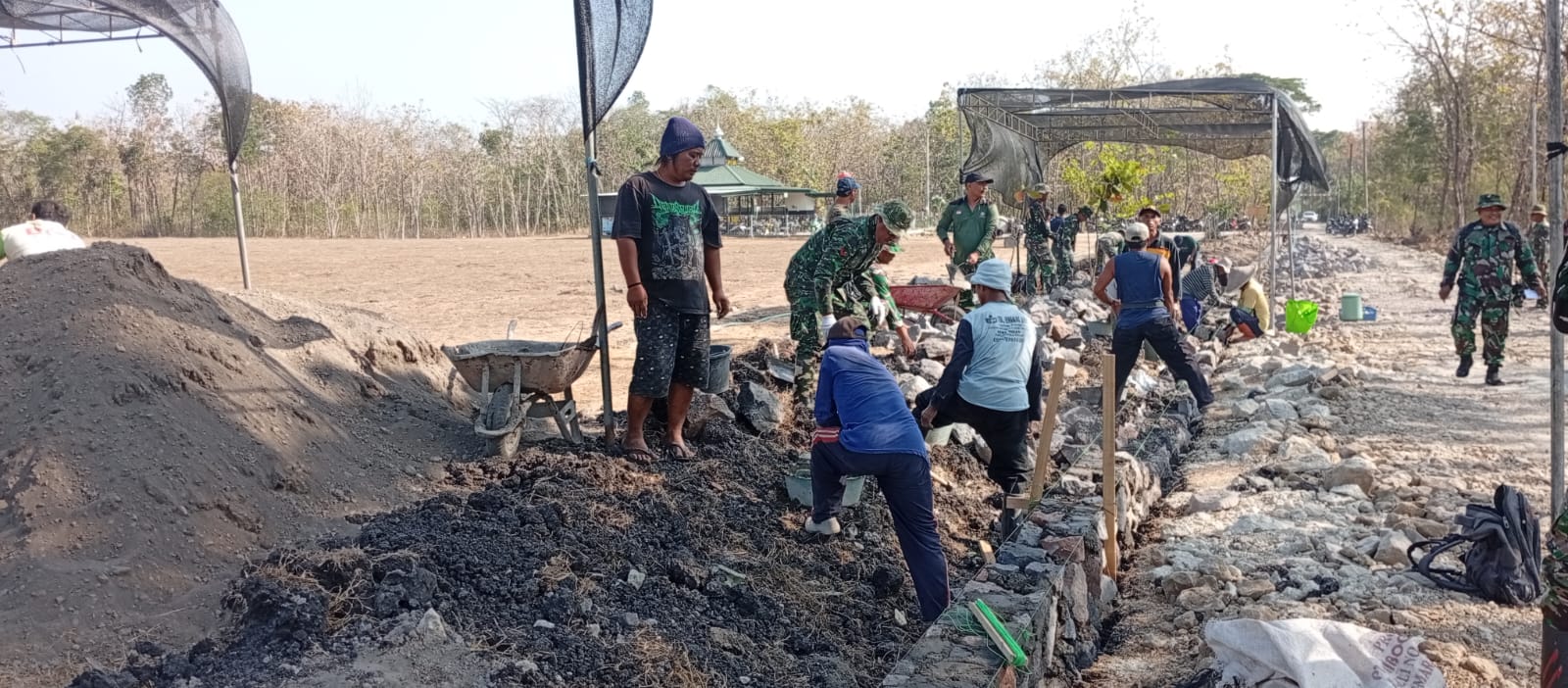 Satgas TMMD Kodim Klaten Kerjakan Talud Untuk Mendukung Infrastruktur Desa