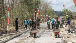 Tak Kenal Terik Matahari, Betonisasi Jalan TMMD Kodim Klaten di Desa Trucuk Terus Berjalan
