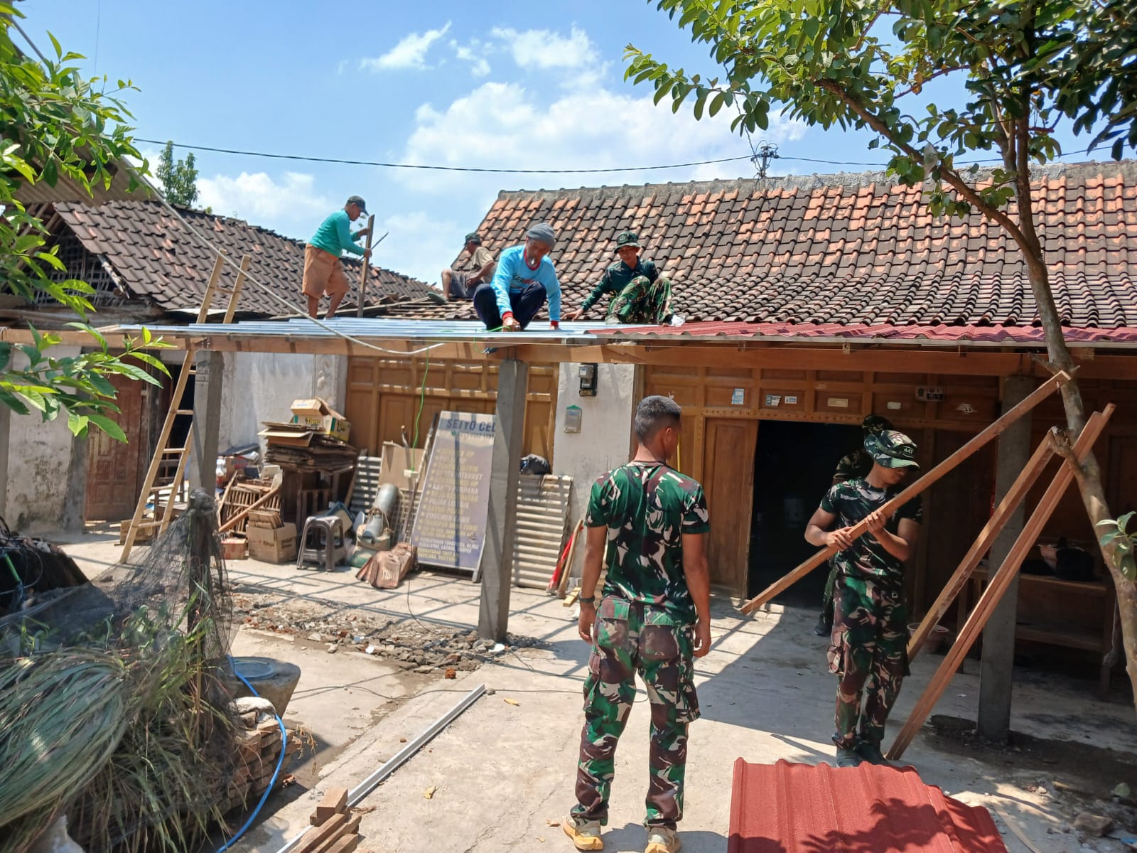 Pengerjaan RTLH Berlanjut, Satgas TMMD Percepat Pembangunan Rumah Warga