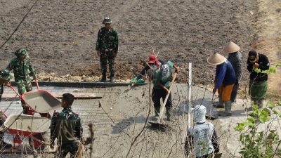 Betonisasi Jalan TMMD Reguler ke-130 Jadi Harapan Warga Desa Trucuk