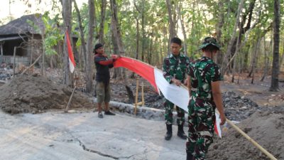 Gotong Royong Warga Desa Trucuk Dukung Persiapan Pembukaan TMMD Reguler ke-130