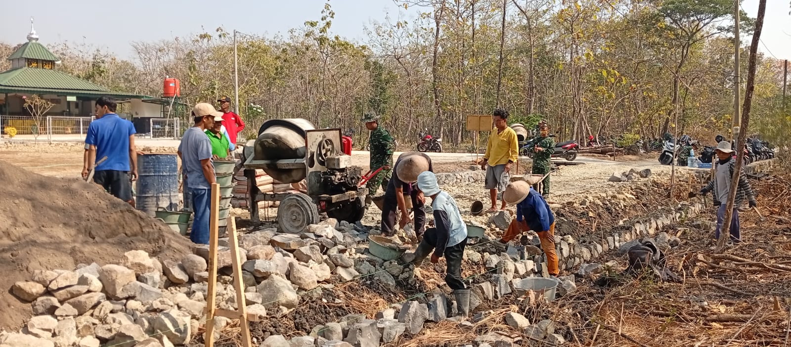 Talud Jalan TMMD Diharapkan Memberi Manfaat Bagi Mobilitas Warga