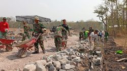 Pembangunan Talud Jalan TMMD Kodim Klaten di Desa Trucuk Perkokoh Kebersamaan TNI dan Warga