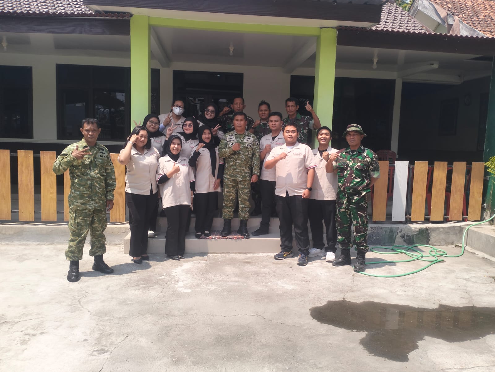 Danramil Karanganom Berikan Pengarahan Manajer KDKMP Se-Kecamatan Karanganom