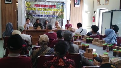 Danramil 11/Karangnongko Hadiri Rapat KTNA di Desa Jagalan, Sampaikan Ini Danramil 11/Karangnongko Hadiri Rapat KTNA di Desa Jagalan, Sampaikan Ini