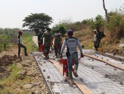 Satgas TMMD Kodim 0723/Klaten Kerjakan Jalan Beton