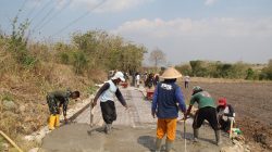 Pembangunan Jalan Beton Diharapkan Permudah Mobilitas Masyarakat Trucuk
