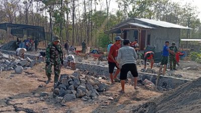 Kodim 0723/Klaten BangunTalud Persiapan Betonisasi TMMD ke-130 Kodim 0723/Klaten BangunTalud Persiapan Betonisasi TMMD ke-130