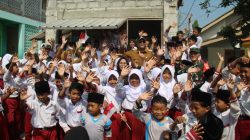 Sambutan Anak-Anak dan Siswa Sekolah Warnai Kehadiran TMMD di Desa Trucuk